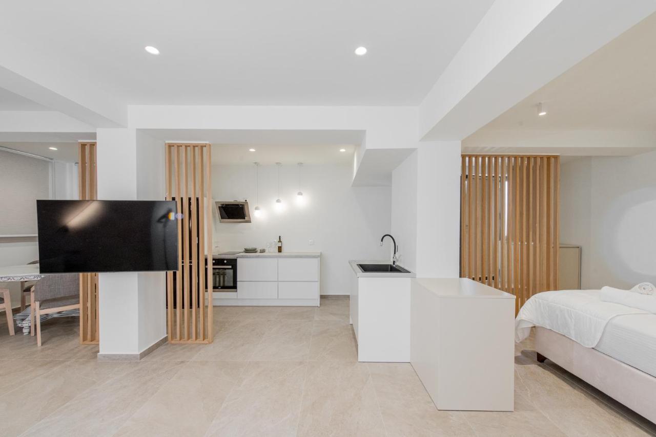 Gemela Allstarboutique In Aegina A Zewnętrze zdjęcie
